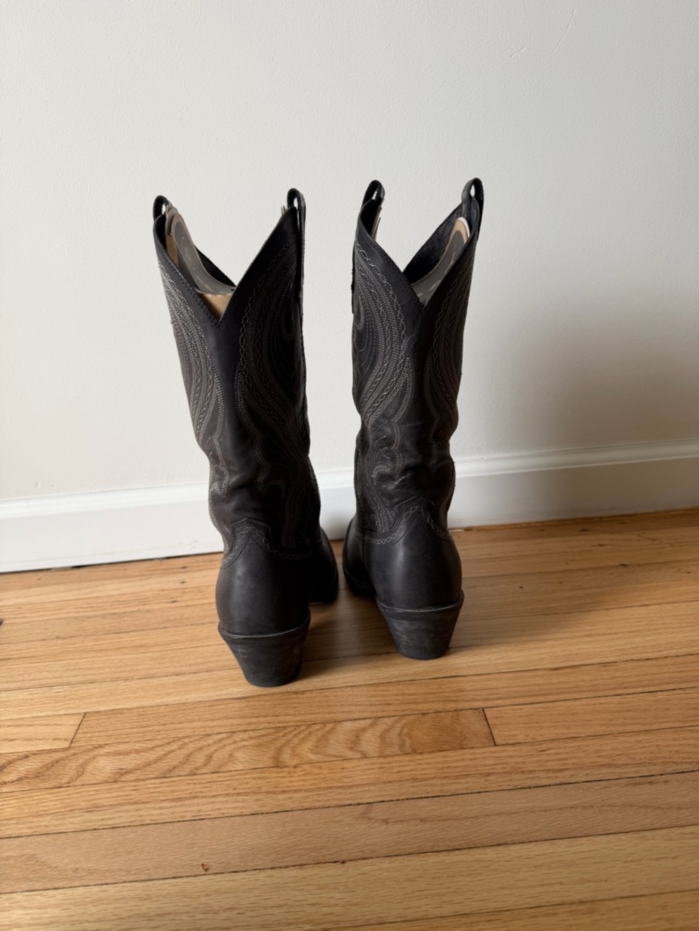 Ariat Women’s Lively Cowboy Boot - Picture 3 of 3